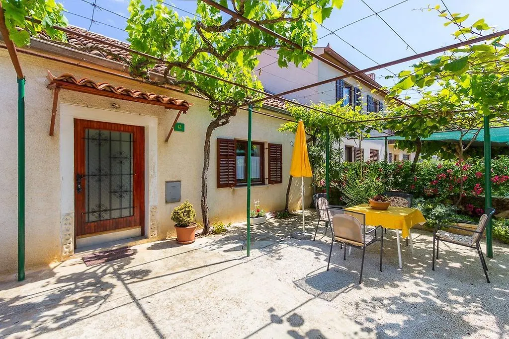 Holiday Home Orieta Pula