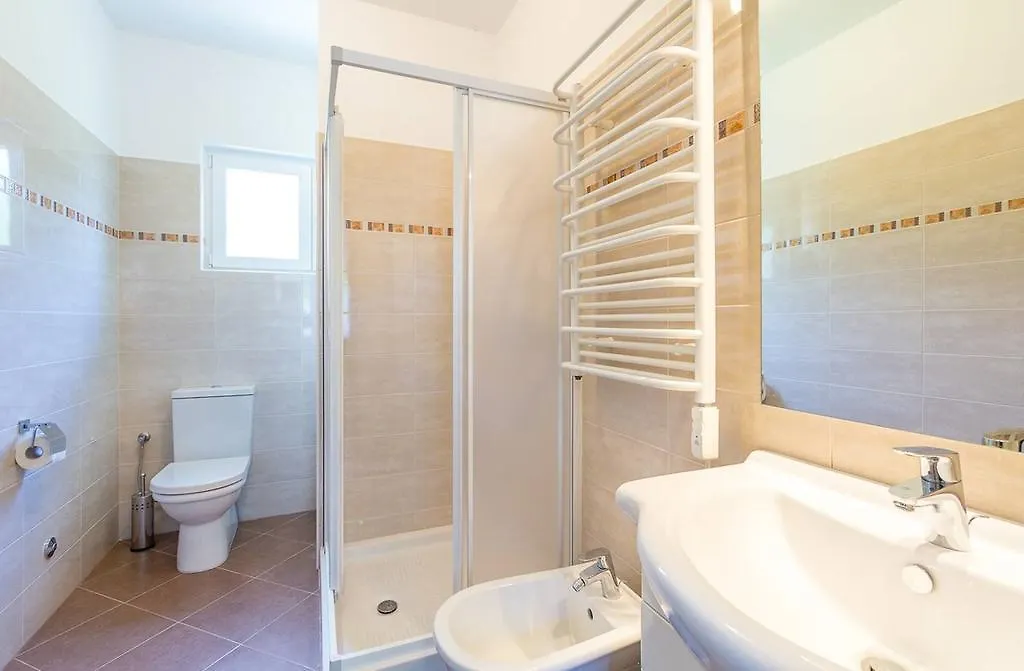 Holiday Home Orieta Pula 0*,