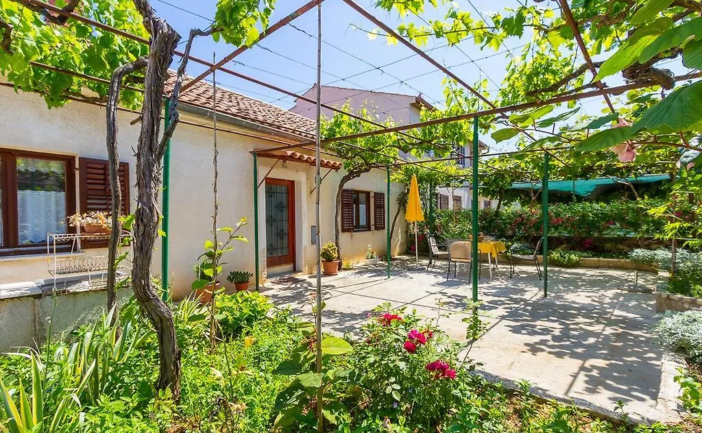 Holiday Home Orieta Пула